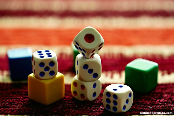 雷火体育深度解析：电子麻将摸牌顺序的实战指南